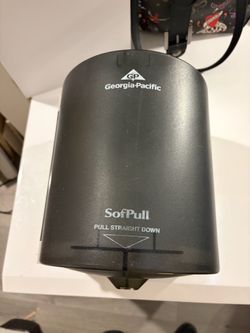 Georgia-Pacific SofPull Paper Towel Dispenser