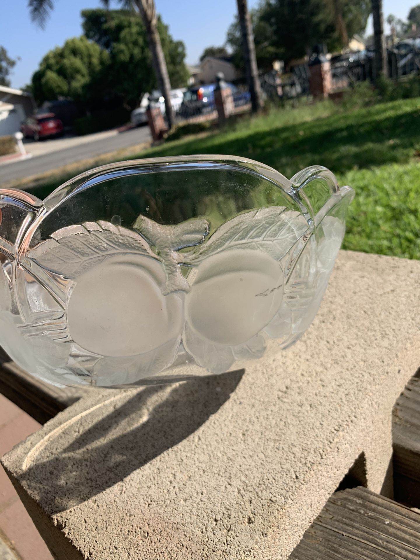 Glass fruit bowl