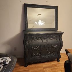 Bombay Chest With Mirror 