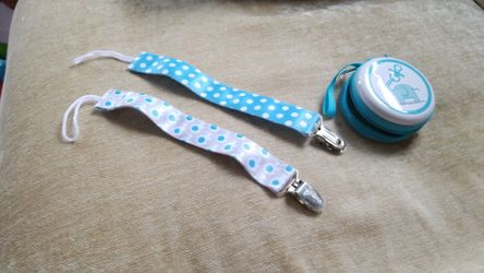 Dr. Brown preemie nipples, 6 pack and 2 pacifiers clip with container