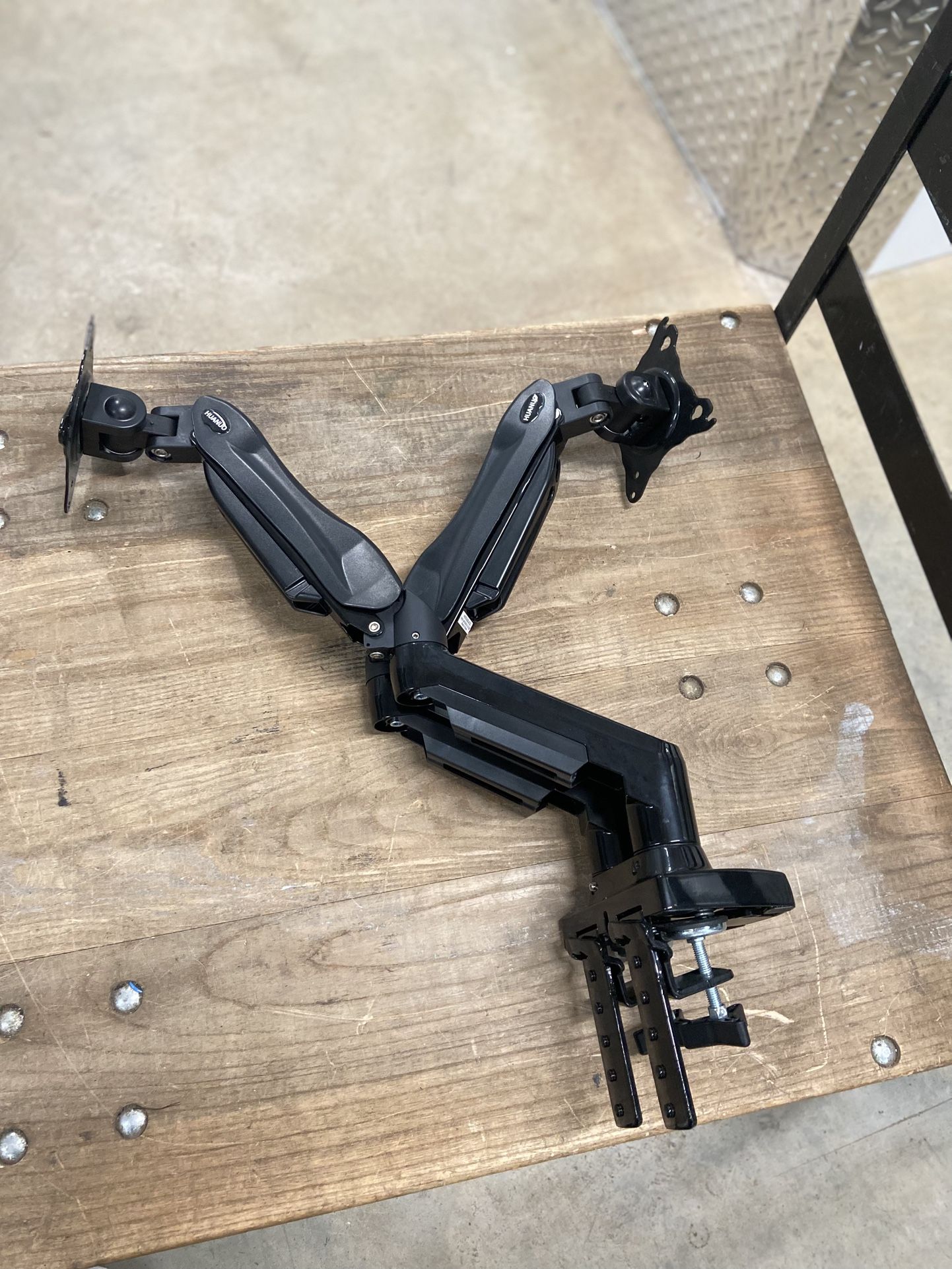 dual monitor stand / mount