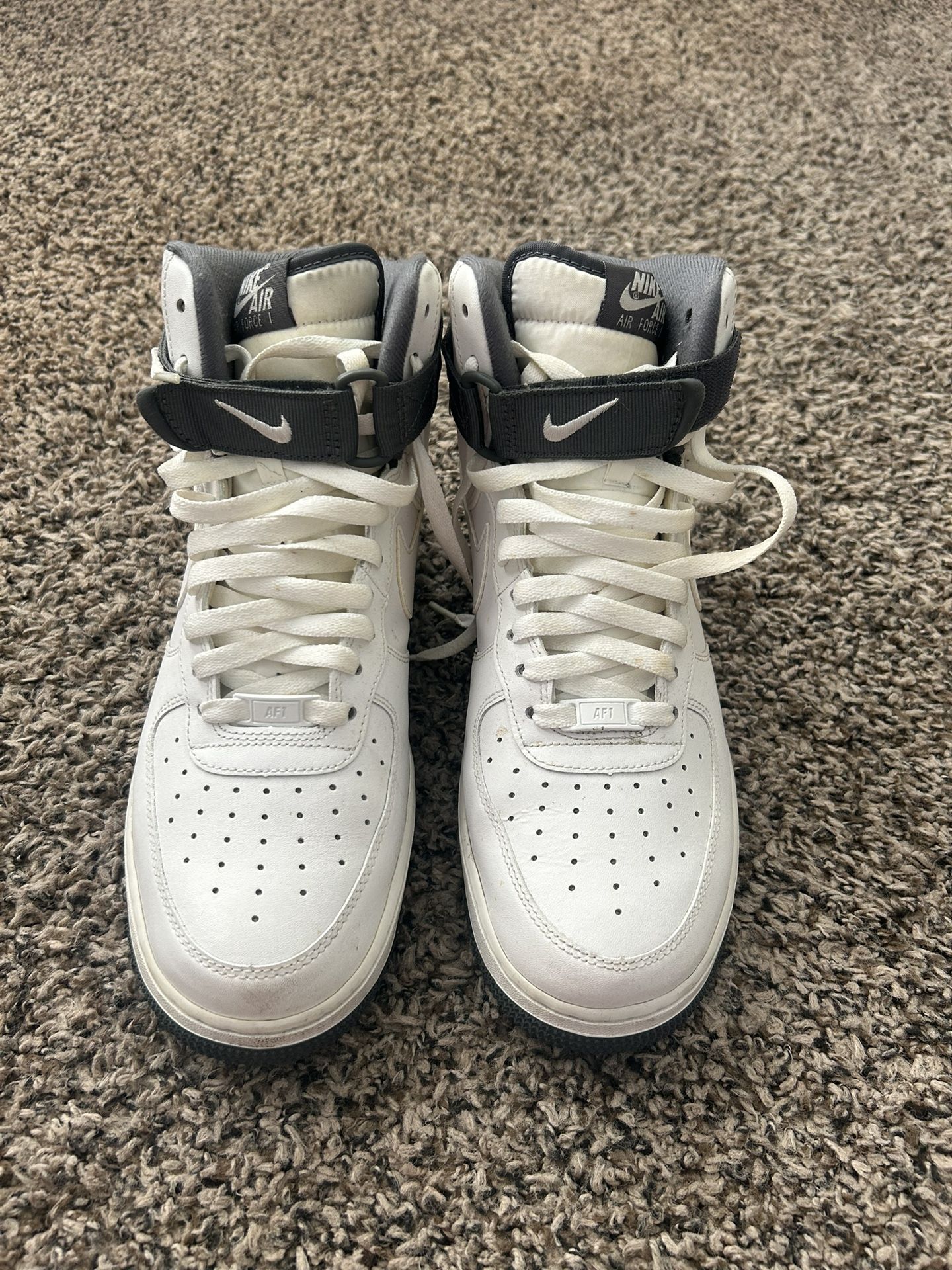 Air Force 1 ( Size 10) With Box