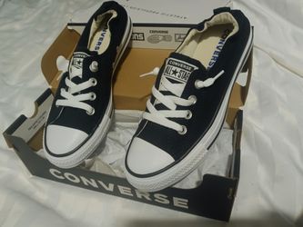 Women's Converse Size 7.5