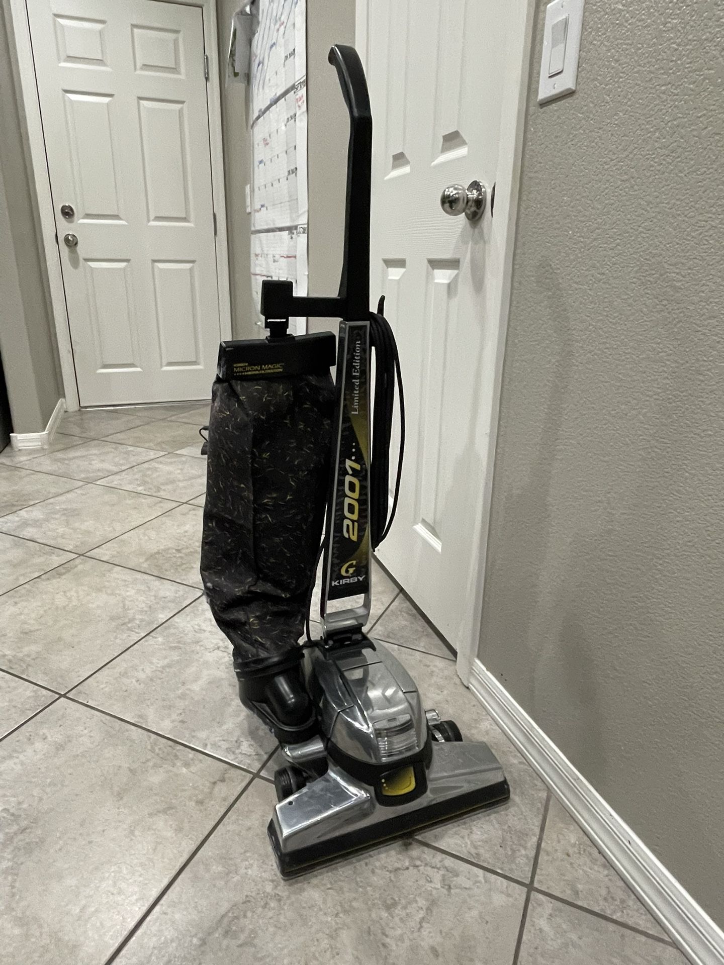Kirby G6D 2001 Limited Edition Vintage Vacuum Cleaner