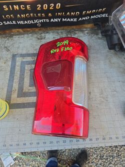 2019 ford f250 tail light