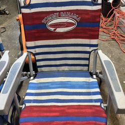 Two Tommy Bahama Reclining Beach Chairs With Built I’m Cooler Bags/backpack Straps 