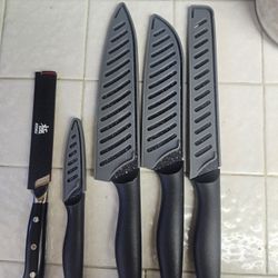 Starter Knife Set With Individual Covers