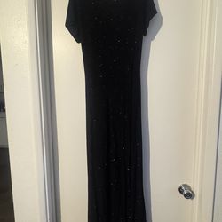 Ronni Nicole Black Maxi Dress with Subtle Sparkle
