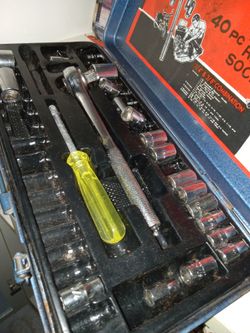 Tools All 3 dollars sockets