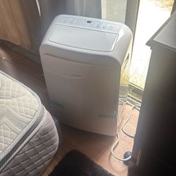 Insignia Portable AC