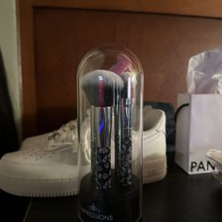 HELLO KITTY MAKEUP BRUSHES