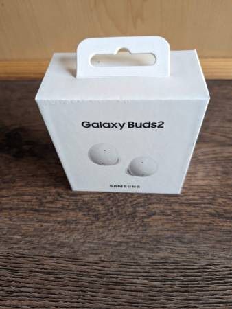 Brand NEW Samsung Galaxy Buds 2 Earbud Headphones - White