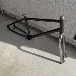81 Murray 24” frameset Bmx
