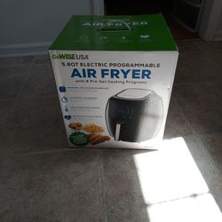 NEW AIR FRYER  GOWISEUSA  IN BOX $60