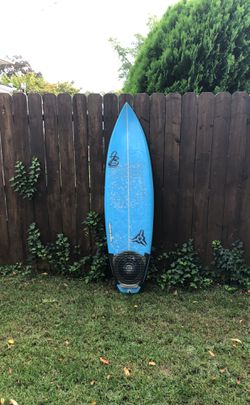 Surfboard 5’10”
