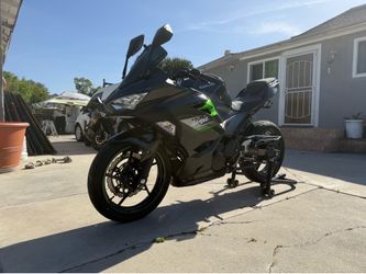 2023 Ninja 400