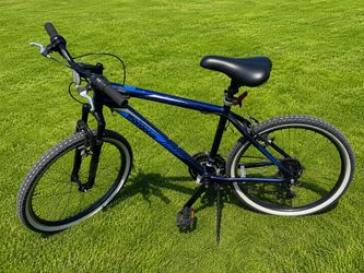 Mongoose Mountain Bike Blue