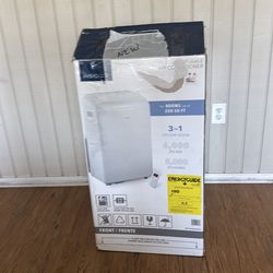 Insignia'' - 250 Sq. Ft. 6,000 BTU Portable Air Conditioner - White