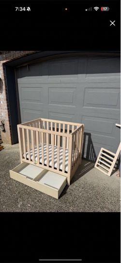 Mini crib/mattress