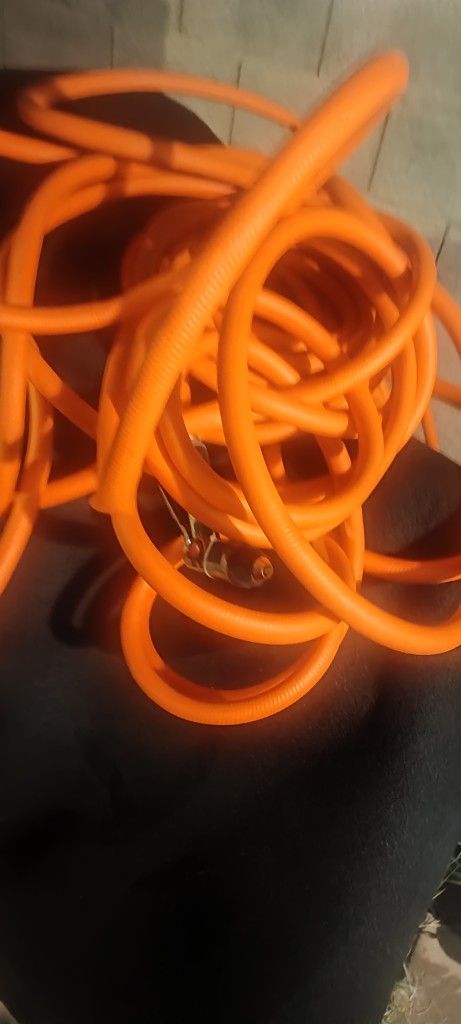 Husky Water Hose Brand New 100 Ft W/Sprayer