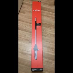 Milwaukee M18 Quik-Lok Pole Saw Attachment.  Attachment Only.  No Battery.  No Charger.  NUEVO.