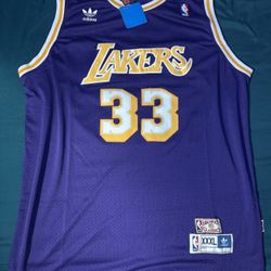 Abdul- jabbar Jersey 