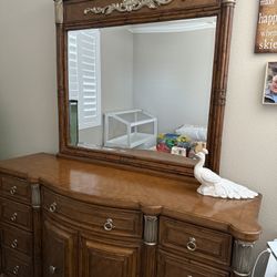 Tommy Bahama Dresser Plus