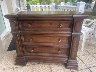 Bernhardt 42" x 20" x 34.5"dresser