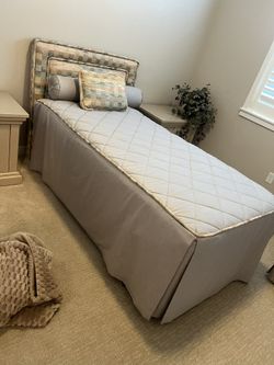 Twin Mattress With Boxspring And Frame 