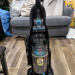 BISSEL CLEAN VIEW  HELIX VACUUM HOUSEHOLD ITEM