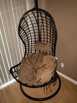 Wicker Hanging Egg Chair