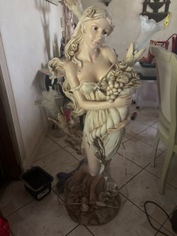 Roman lady light