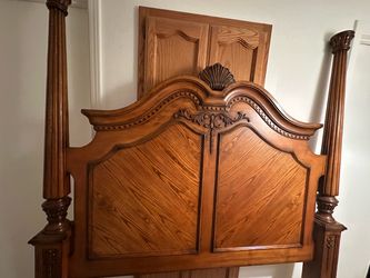 Queen size bed