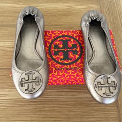 Tory Burch Flats Pewter Size 10
