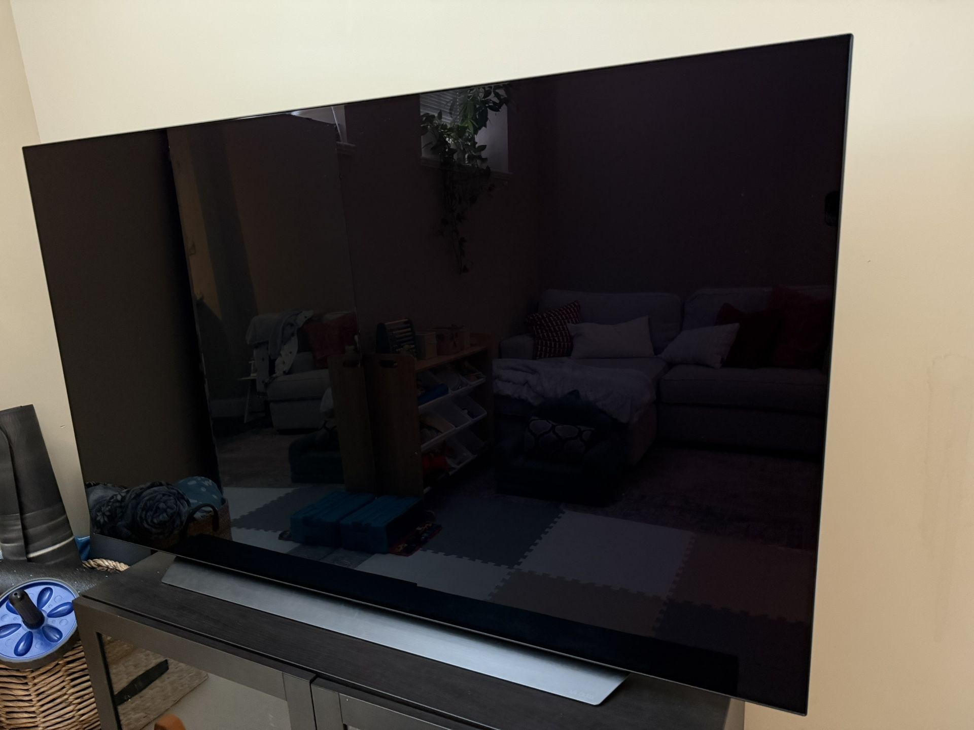 LG OLED65C1PUB 65” OLED 4K Smart TV (C1, 2021 Model)