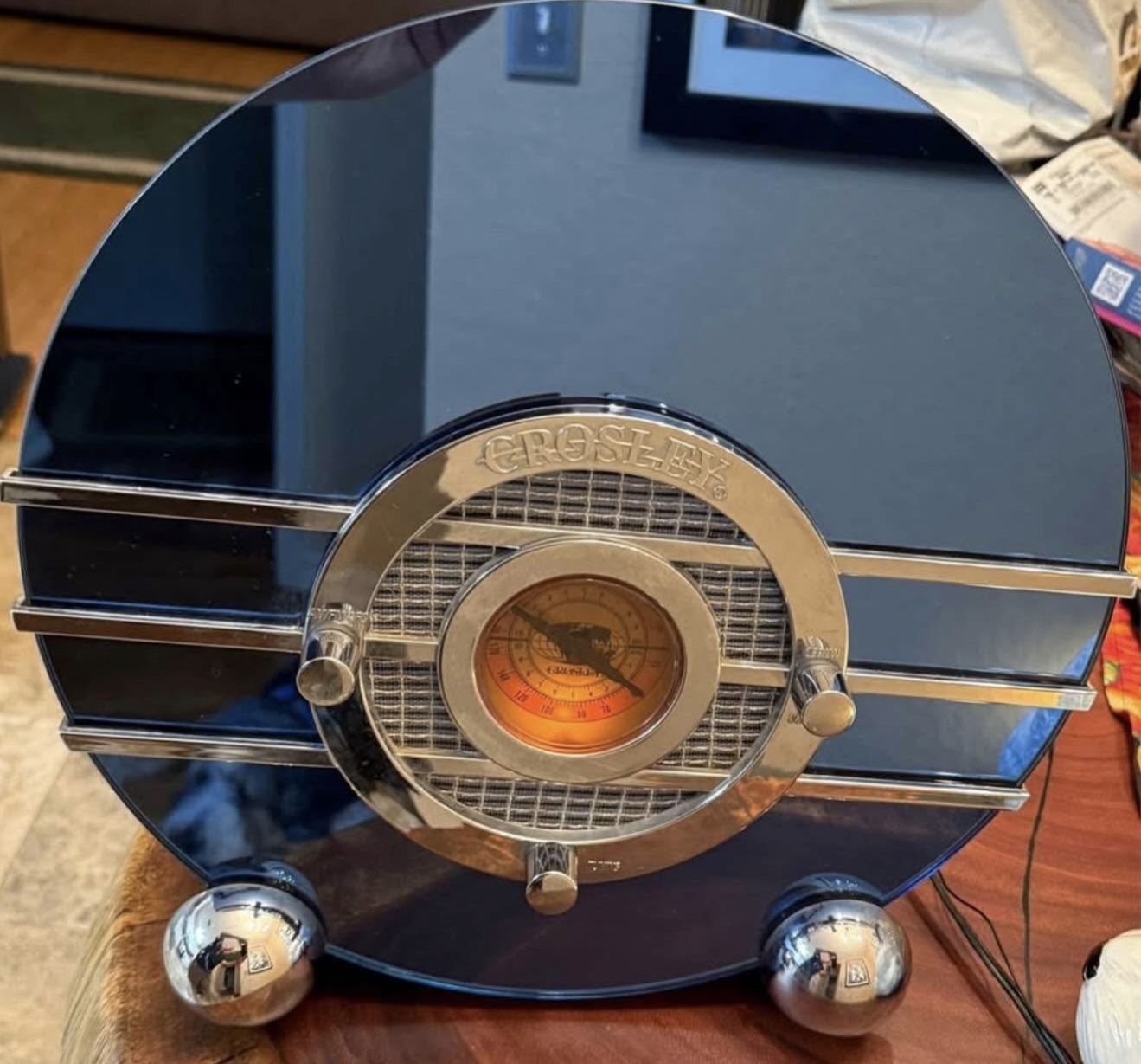 Art deco Cr 37 Crosley Collectors Radio