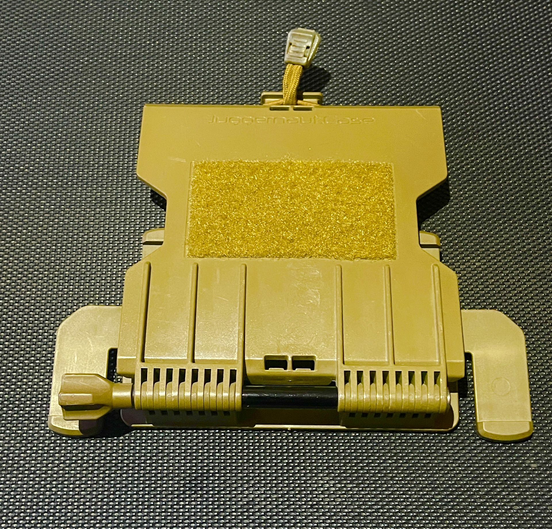 Armor.Mount Plate Carrier PALS/MOLLE (Tablet/Phone)