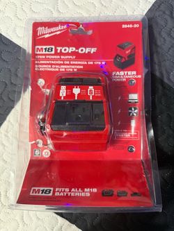 Milwaukee M18 18-Volt Lithium-Ion 175-Watt Powered Compact Inverter for M18 Batteries (Tool-Only)
