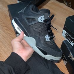 JORDAN 4 CANVAS