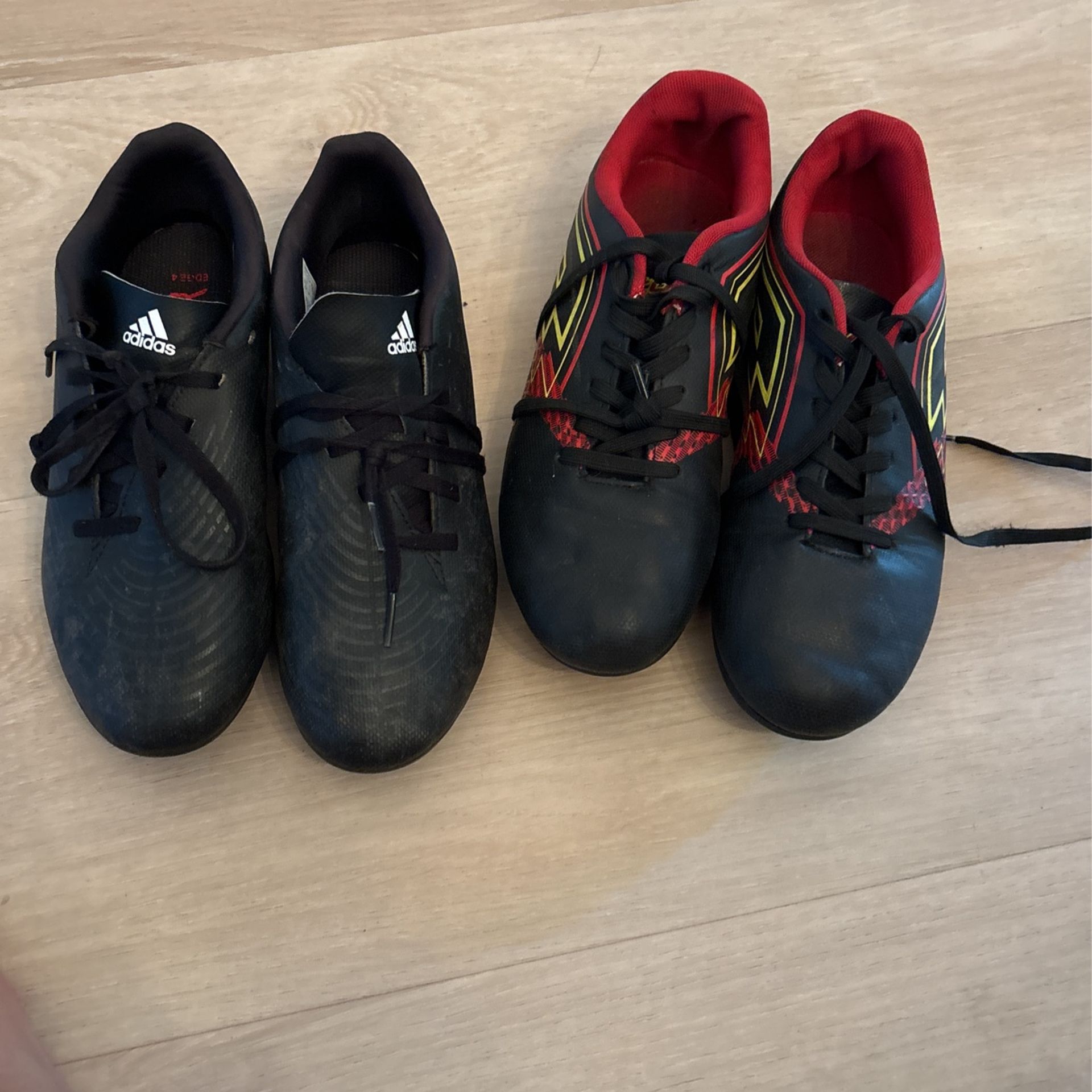 Soccer Cleats Size 6 & 7