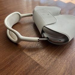 AirPod Max White Silver 
