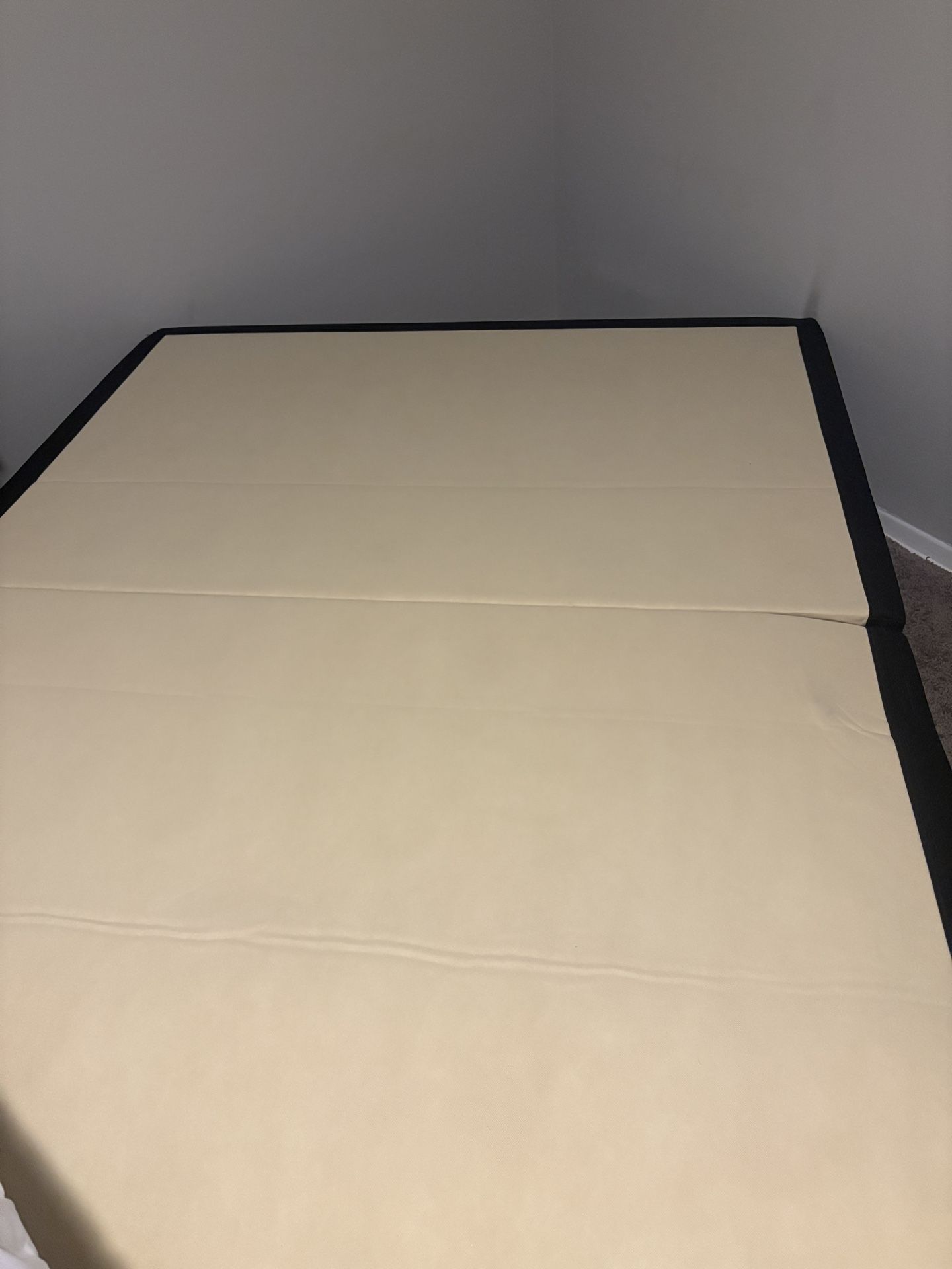 Adjustable Queen Size Mattress Base