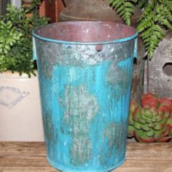 Large VTG Distressed Bright Turquoise Blue Metal Farmhouse Sapp Bucket Flower Pail Planter Bucket