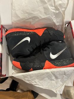 Nike Kyrie 4  - 10.5