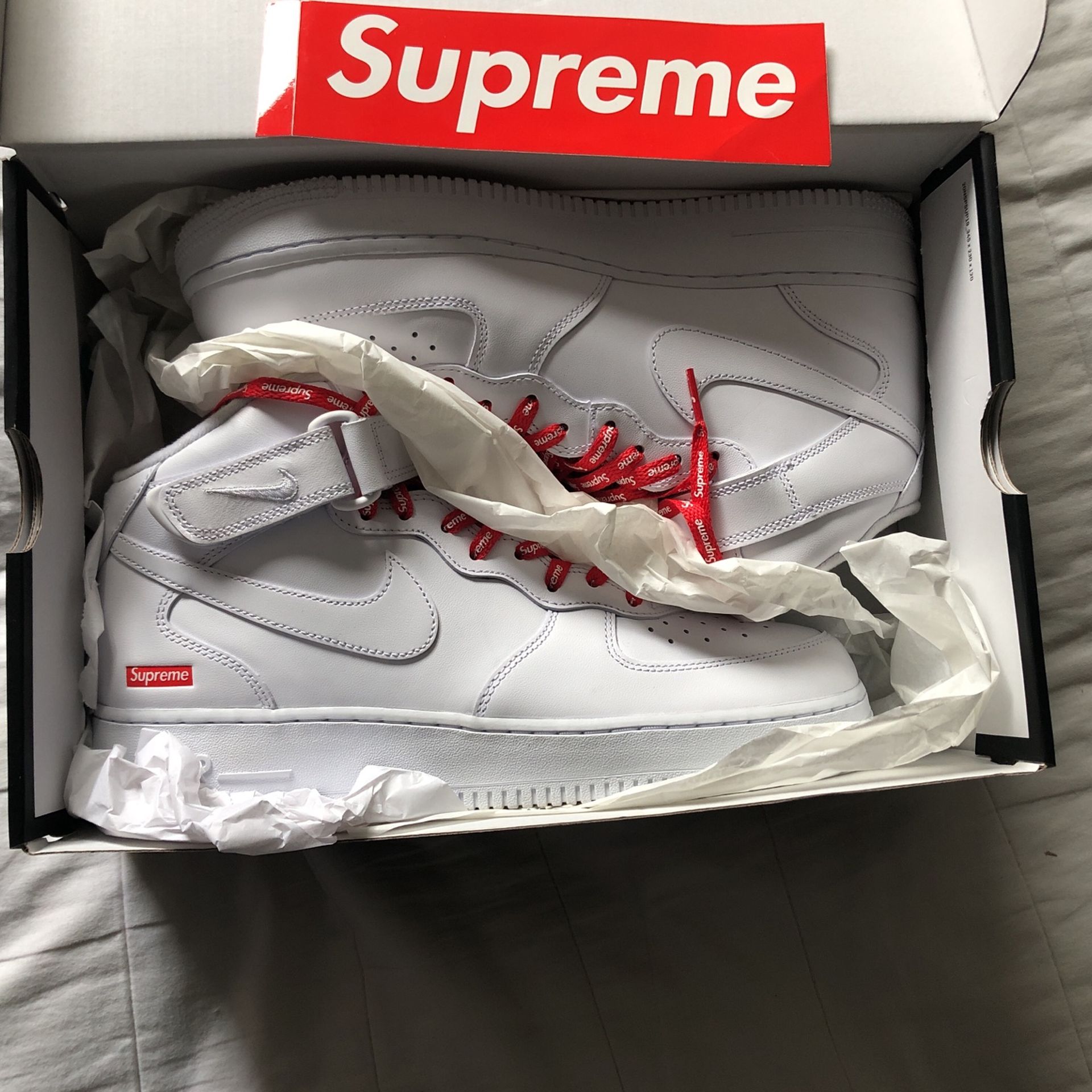 Air Force 1 Supreme Mid 2024