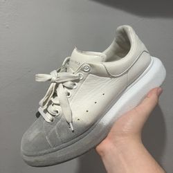 Alexander Mqueens Size 42