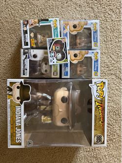 Disney vaulted Funko pops sealed.