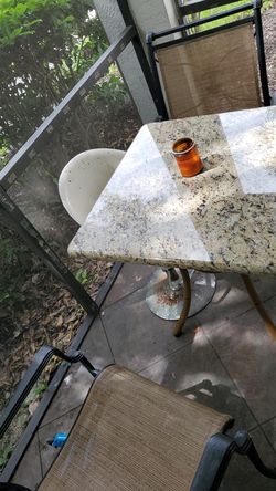 Patio Set w/2 chairs
