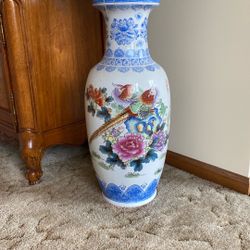 Beautiful Asian Style Large Vase 