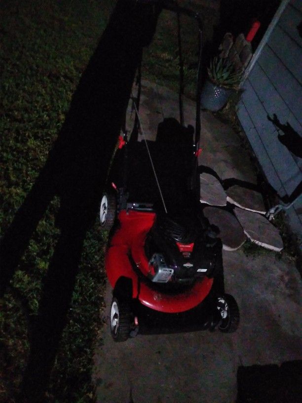 Murray 21 500e Bridge And Stratton Lawn Mower for Sale in San